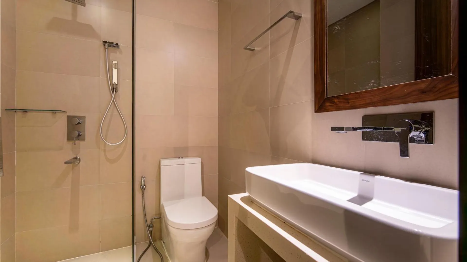 Apartment 2 Bed Room By Ala Carte Da Nang-My Khe Beach,Balcony Sea View,Rooftop Pool, Pickup Airport 0*,